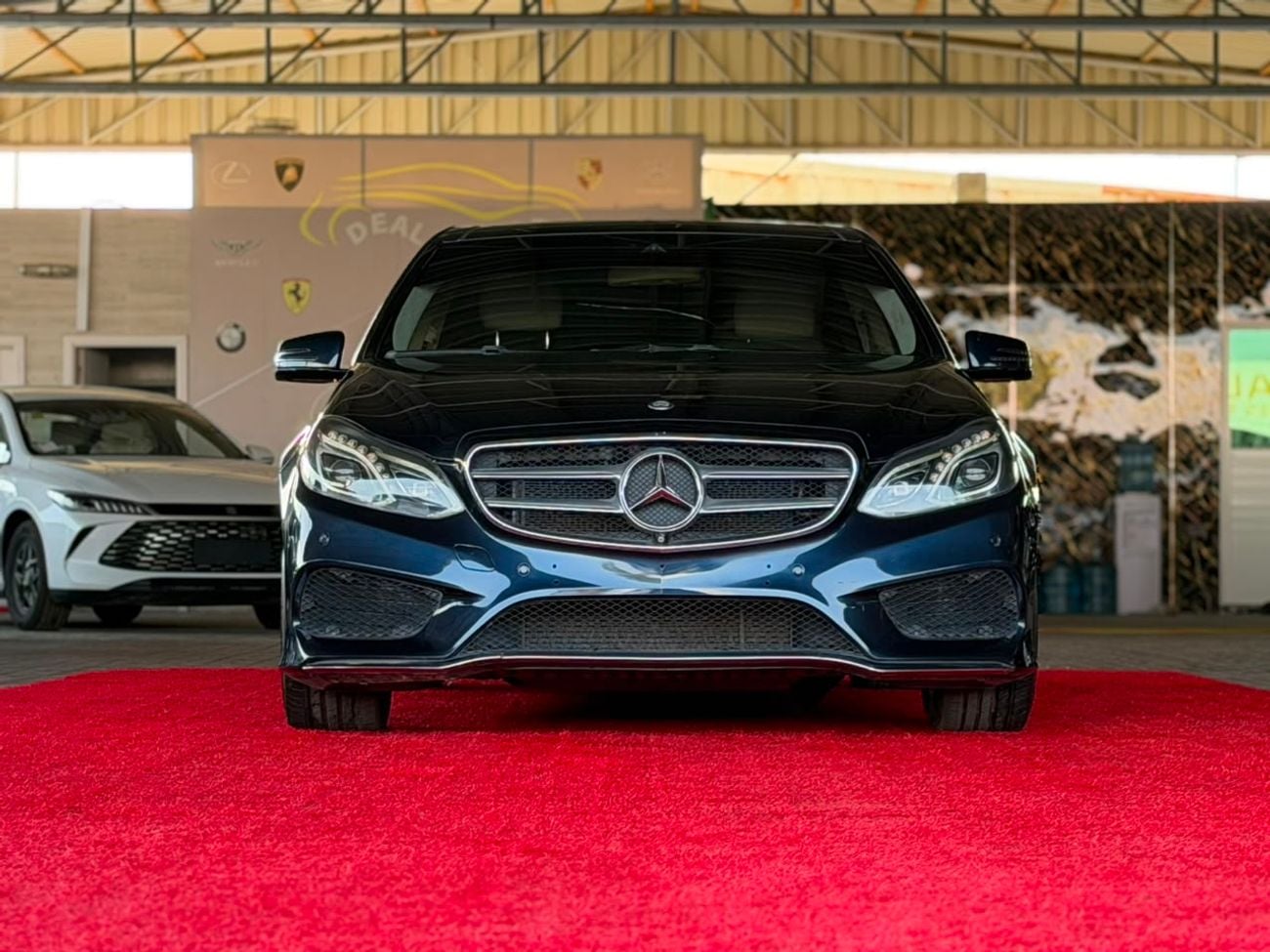 مرسيدس بنز E300 AVANTGARDE SPORT