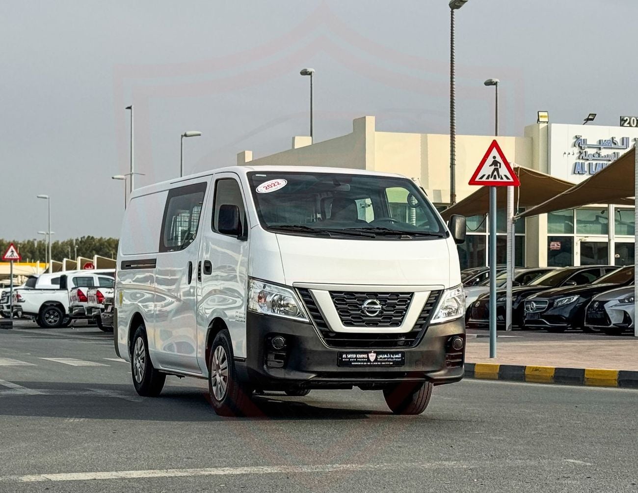 Nissan Urvan Panel Van Std 2.5L A/T (6 Seater) Petrol Nissan Urvan Van | Automatic | 2.5 L | 2022 | GCC | Acciden