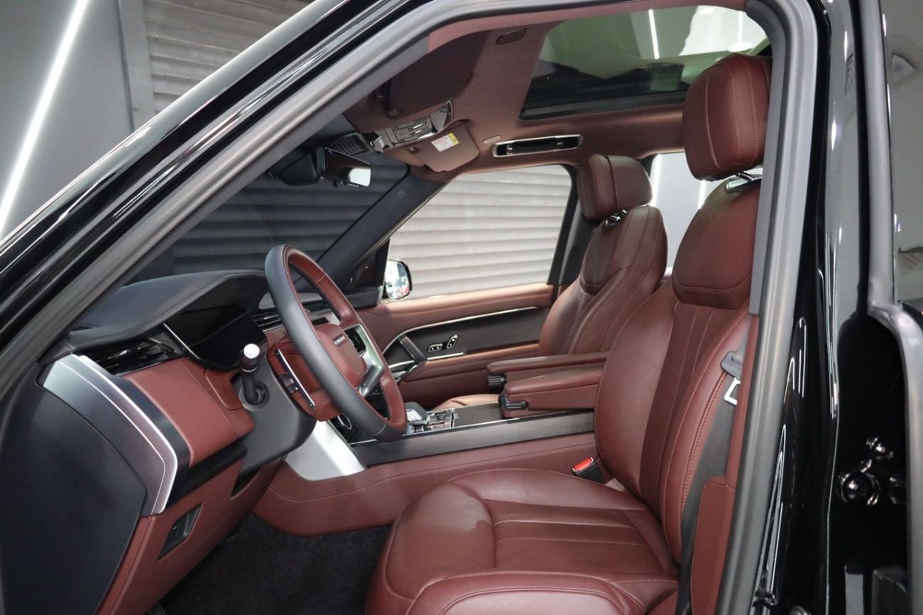 لاند روفر رينج روفر 2022 Range Vogue HSE P530, Deployable Sidesteps, Panoramic Roof, Al Tayer Warranty + Service!!