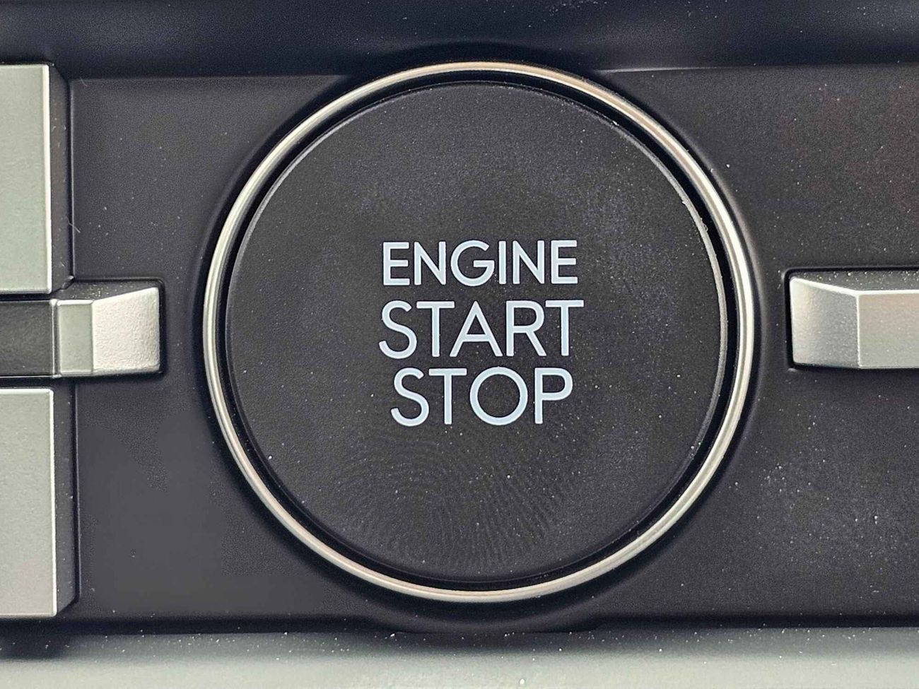 Hyundai Santa Fe LUXURY, NEW SHAPE, 2.5T, SUNROOF, "4" CAMERAS (CODE # 67973)