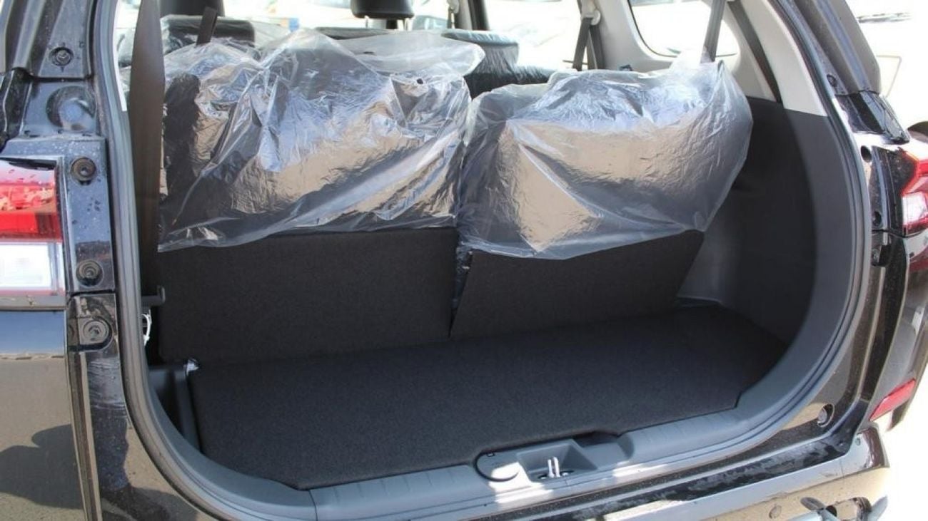 Toyota Veloz Toyota/VELOZ/TVV01 V 1.5L AT ( export only )