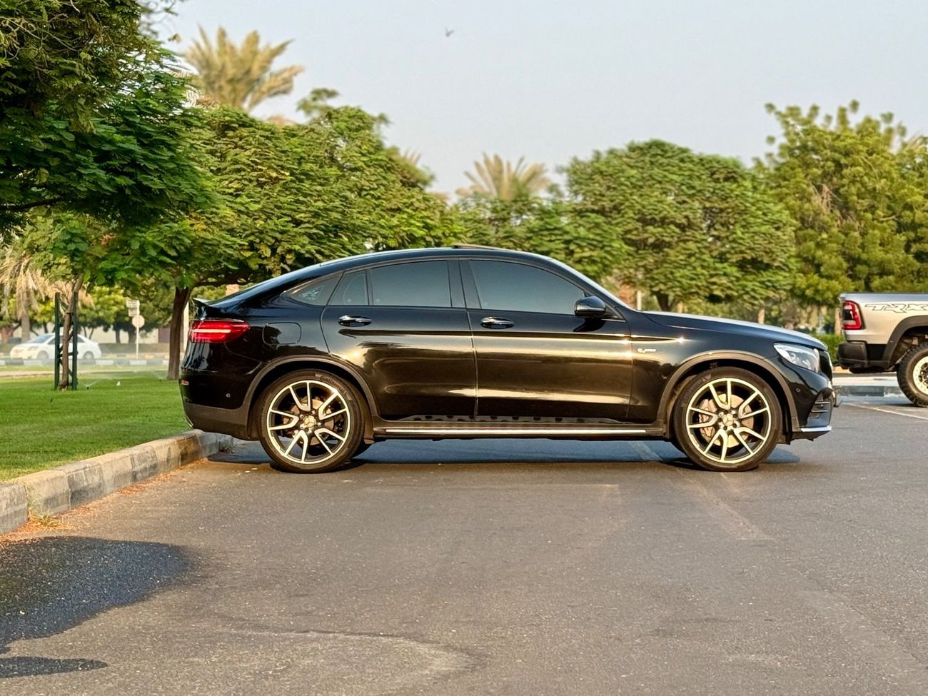 مرسيدس بنز GLC 43 MERCEDES GLC43 COUPE MODEL 2018 GCC SPACE FULL OPTION