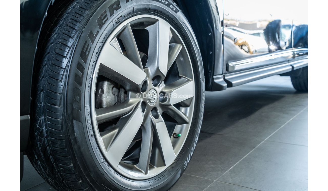 نيسان باثفايندر 2013 Nissan Pathfinder SV / 7-Seater!