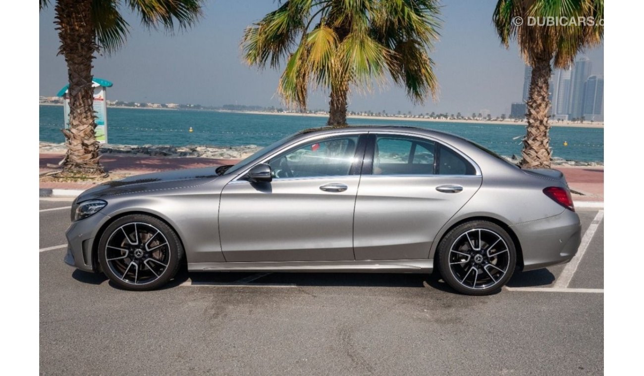 مرسيدس بنز C 300 AMG باك AMG باك خليجي تحت الضمان