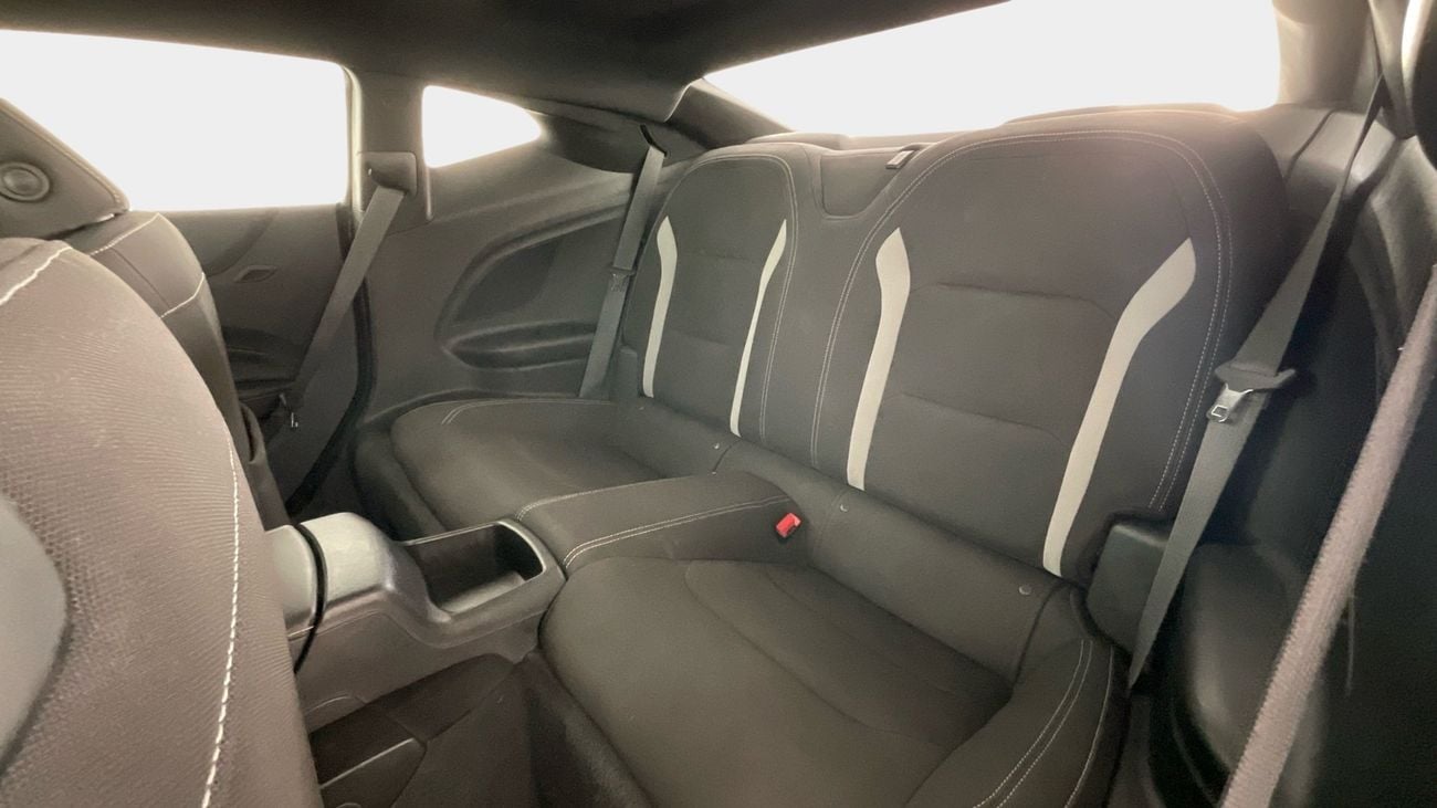 Chevrolet Camaro 3.6 LT AUTO CLOTH SEATS BLACK WHEELS | Guaranteed Warranty | 0 Down Payment