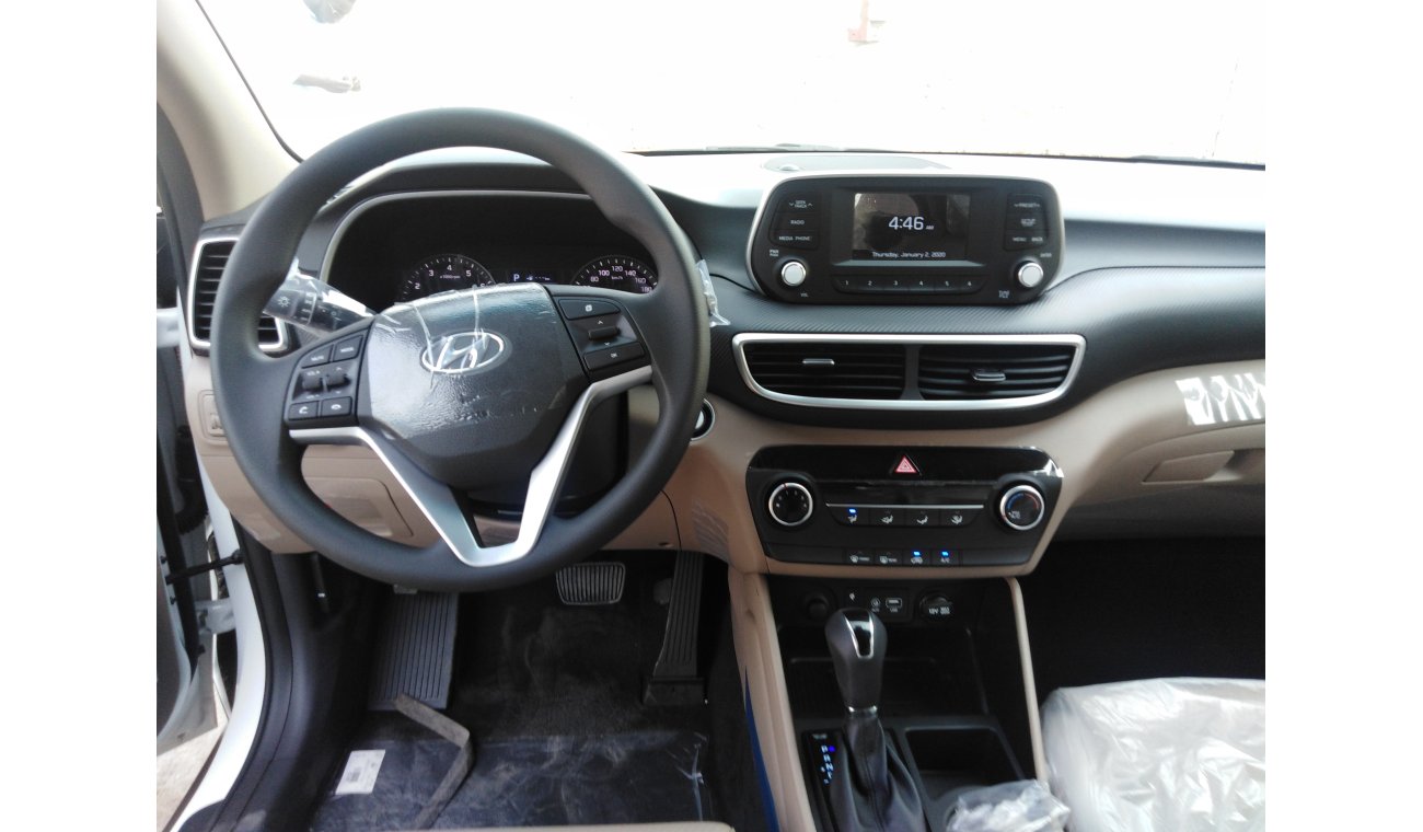 Hyundai Tucson 2.0L ENGINE WITHOUT PANORAMIC ROOF WITH ONE ELECTRIC SEAT, PUSH START AND FRONT AND REAR SENSORS