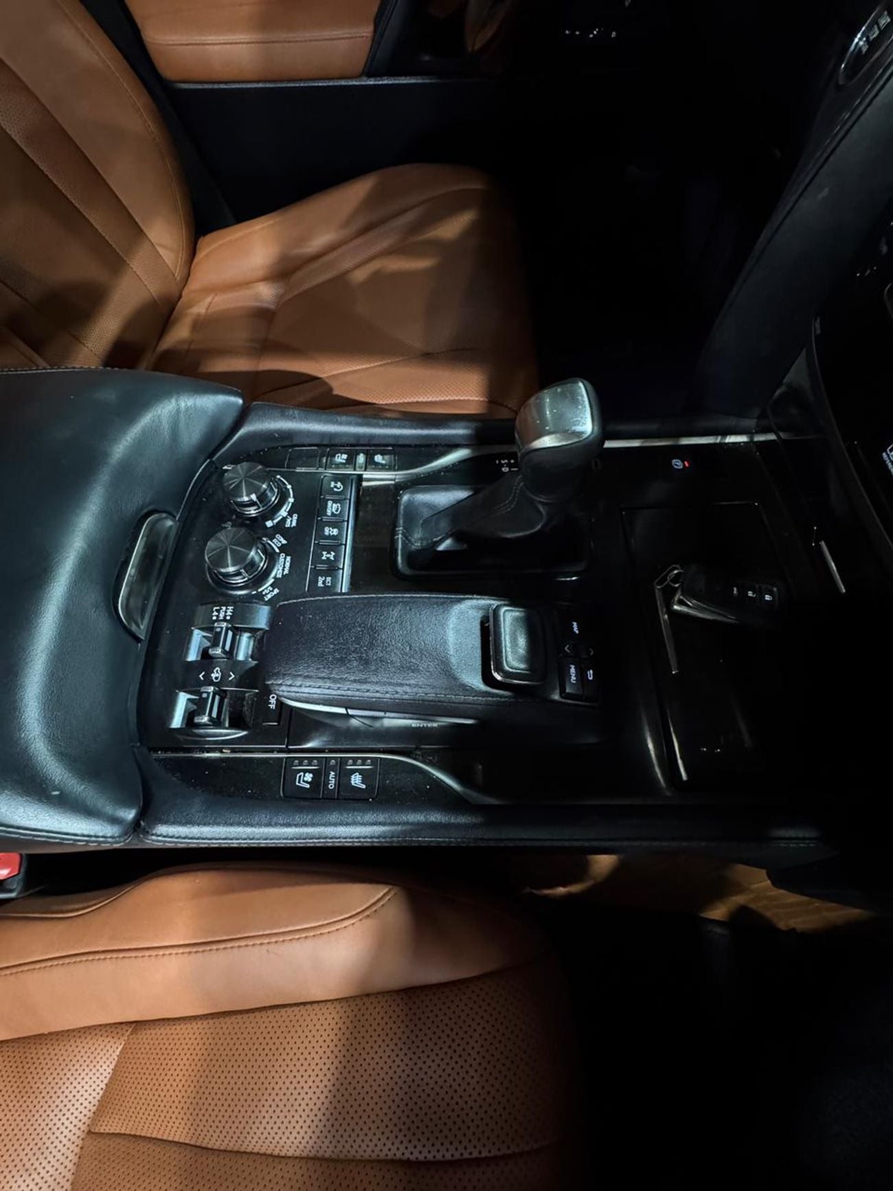 لكزس LX 570 Sport Platinum 5.7L