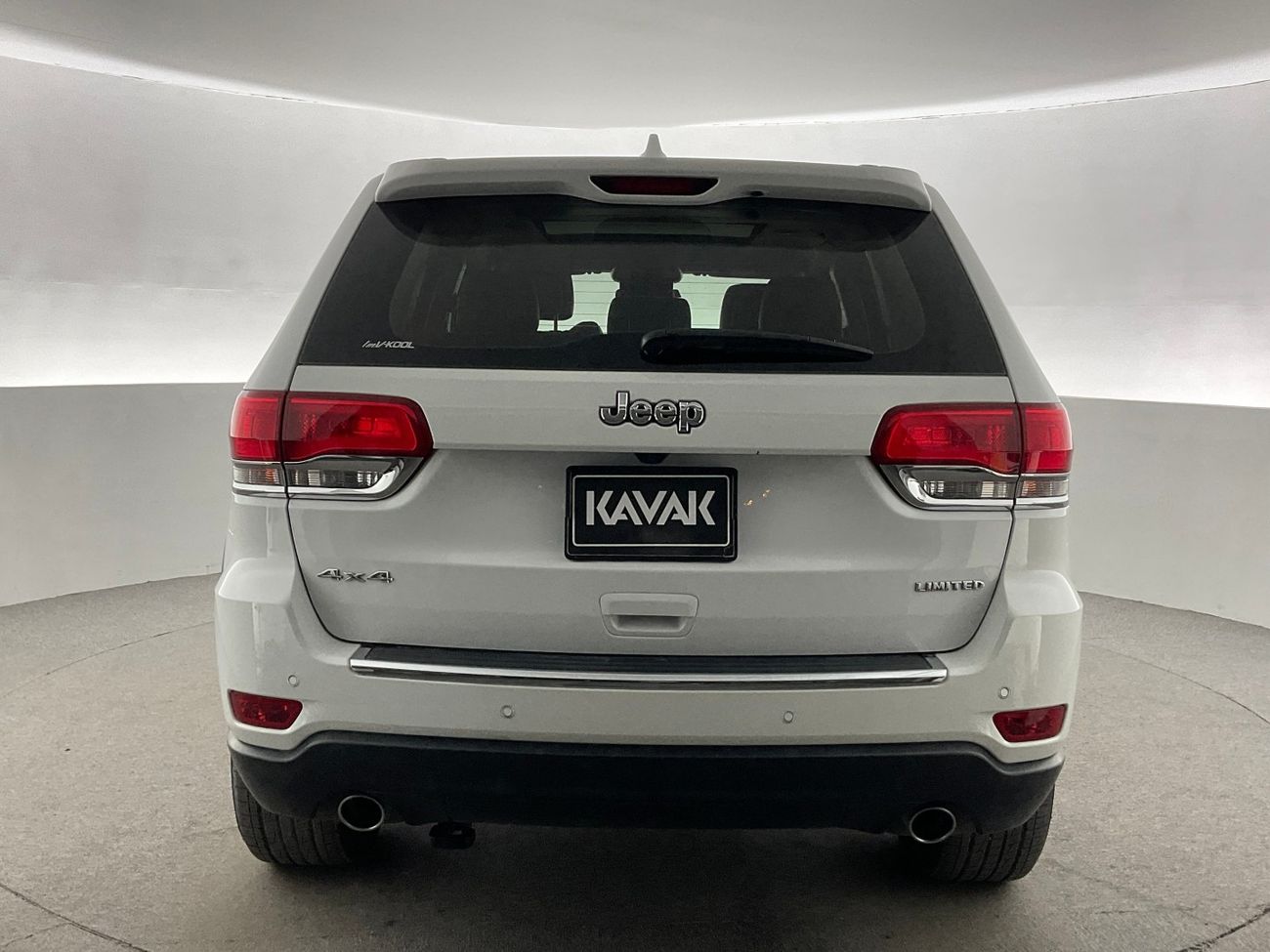 Ford Everest XLT | Guaranteed Warranty | 0 Down Payment