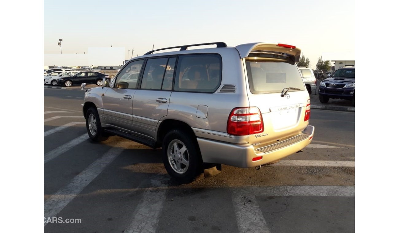 Toyota Land Cruiser VX Limited