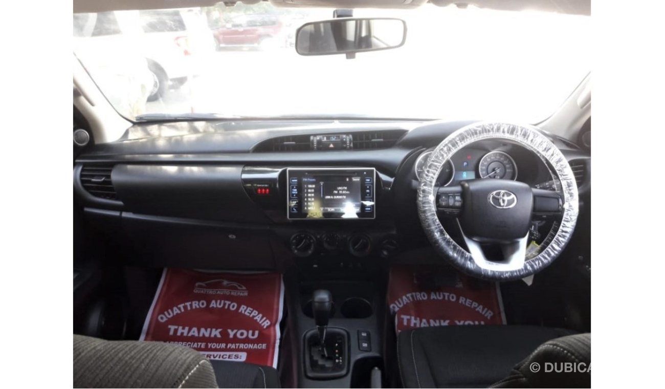 تويوتا هيلوكس Hilux pickup RIGHT HAND DRIVE (Stock no PM 755 )