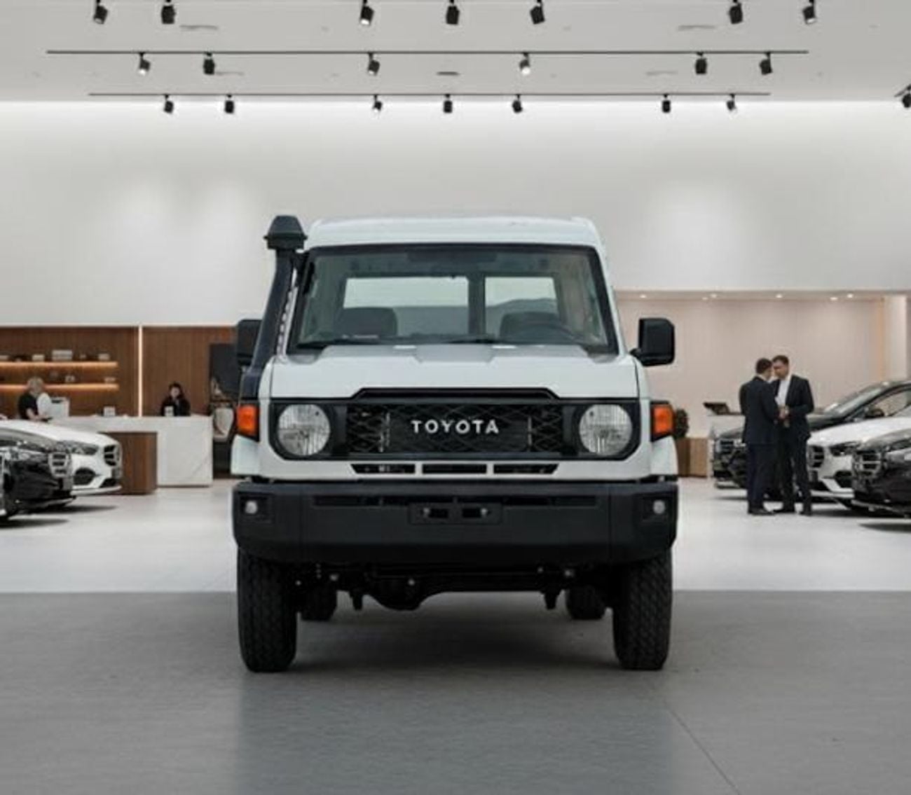 تويوتا لاند كروزر 70 LC76 STD Std 4.2L 4WD 3 DOORS