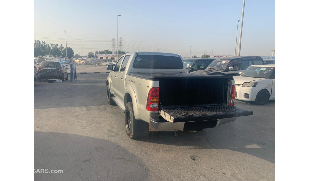 تويوتا هيلوكس 2009 Manual,4X4 Diesel, Good Condition [Cruise Control] Off-Road Kit