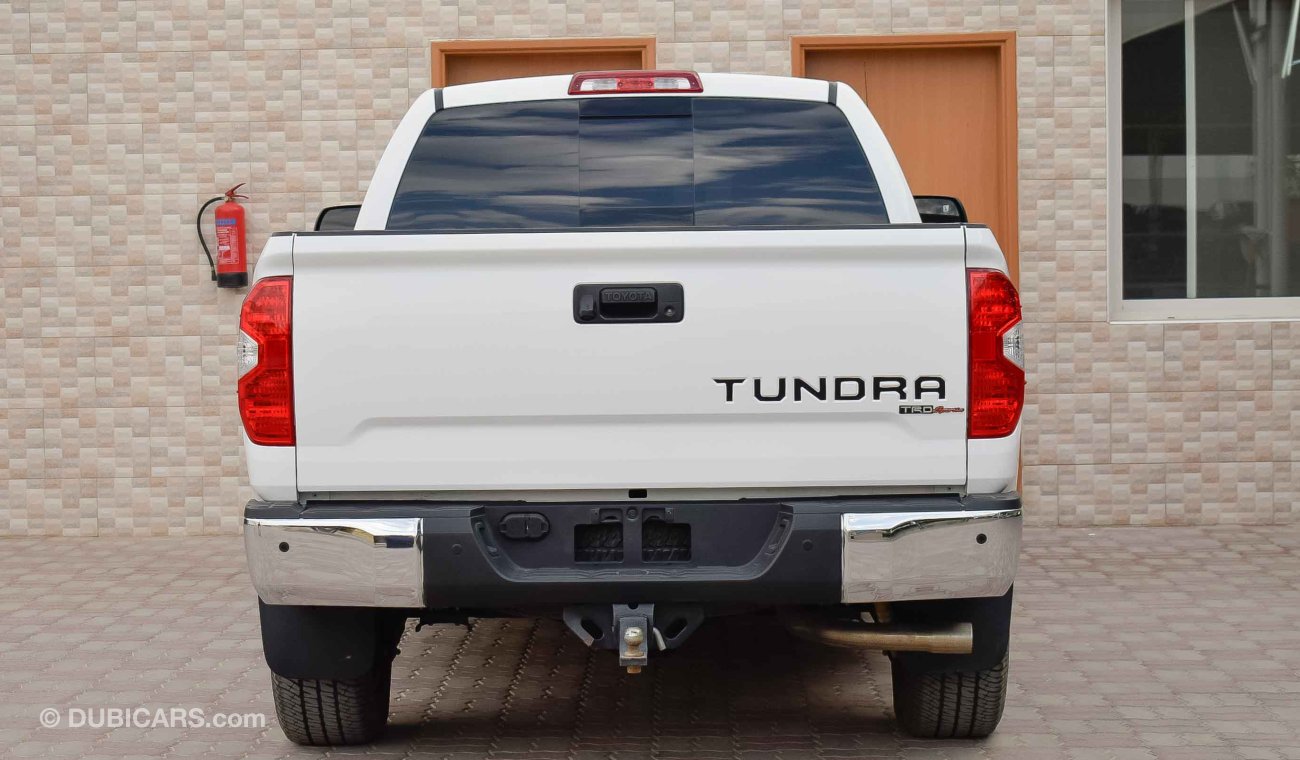 Toyota Tundra 5.7L V8 SR5 TRD