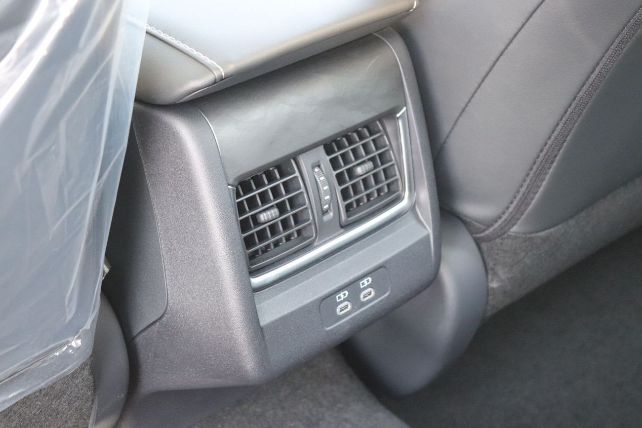 Toyota Camry 2.5 H G PREMIUM  , Alloy Wheels, Electric Seat, Panoramic Roof, Model 2025, China Specs