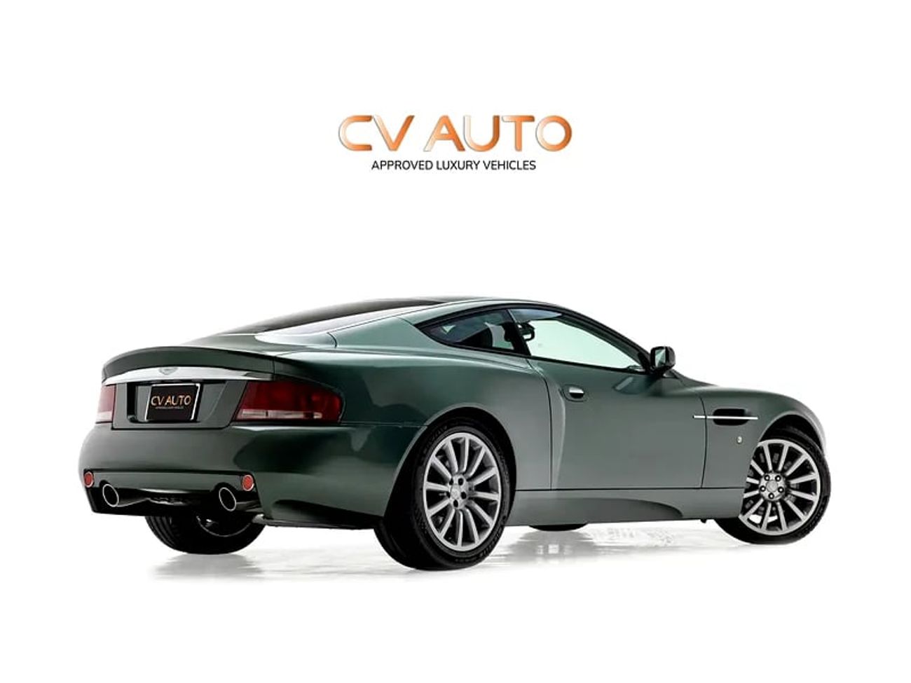 أستون مارتن فانكويش