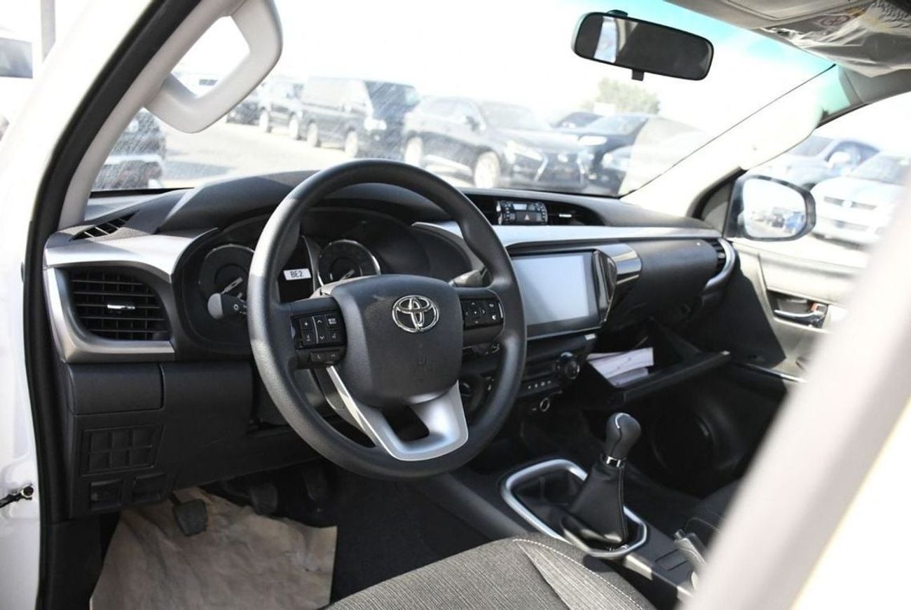 تويوتا هيلوكس TOYOTA HILUX 2.4 DSL DC 4X4 MANUAL TRANSMISSION WITH AUTO & REAR AC