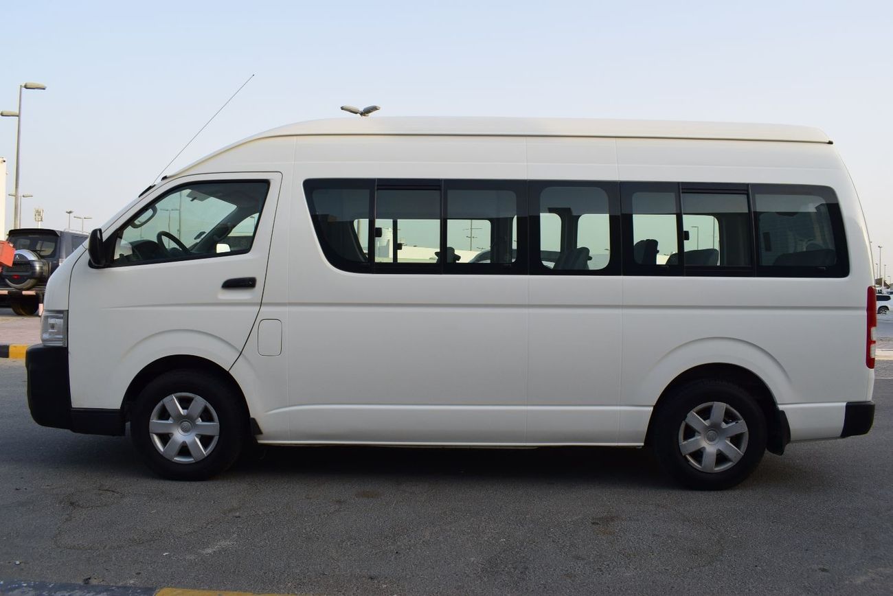 Toyota Hiace Toyota Hiace Highroof GL 15 seater, Model:2009. Excellent condition