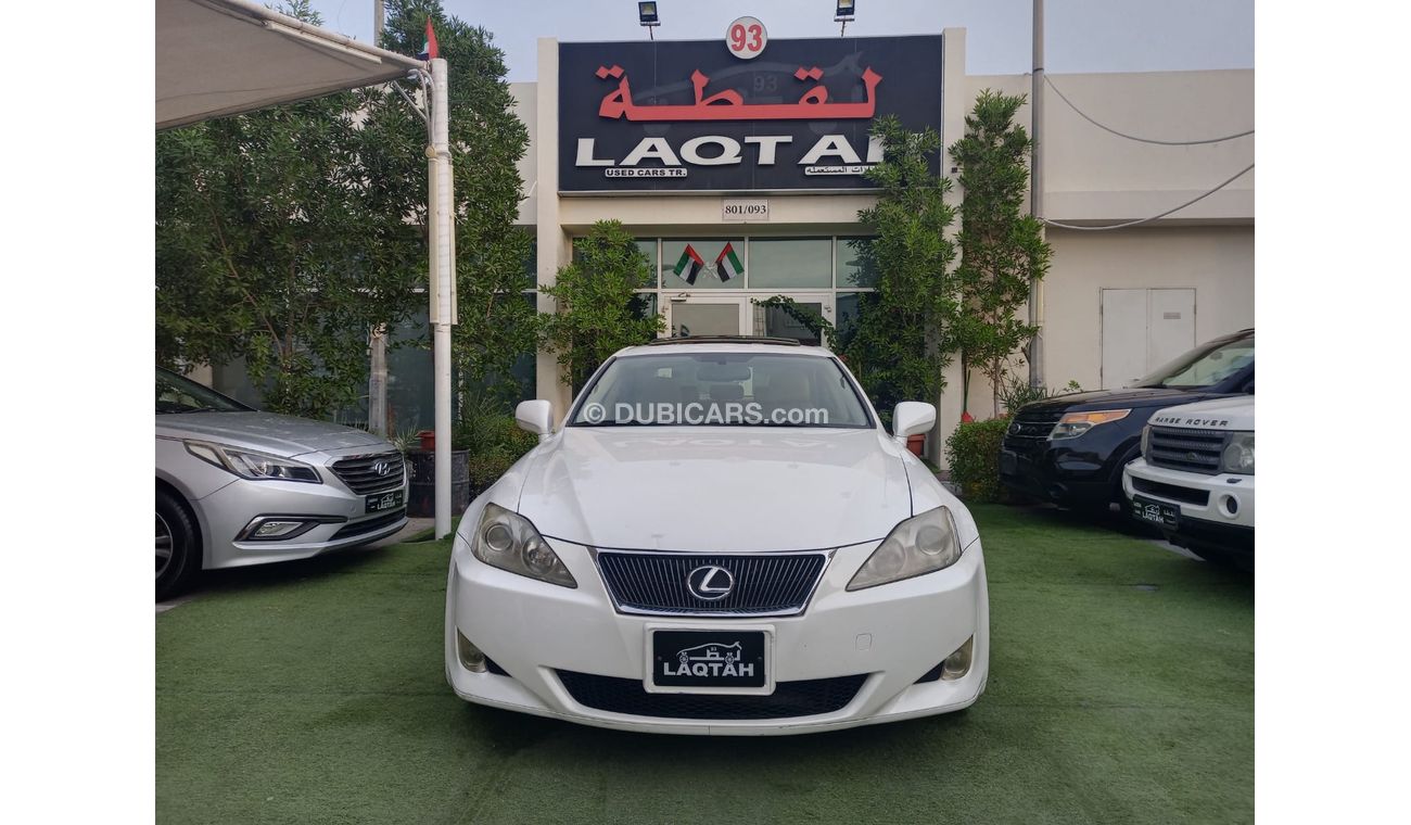 لكزس IS 300 خليجى موديل 2007 رقم واحد فتحة جلد مثبت سرعة تحكم رنجات حساسات شاشة بحالة ممتازة