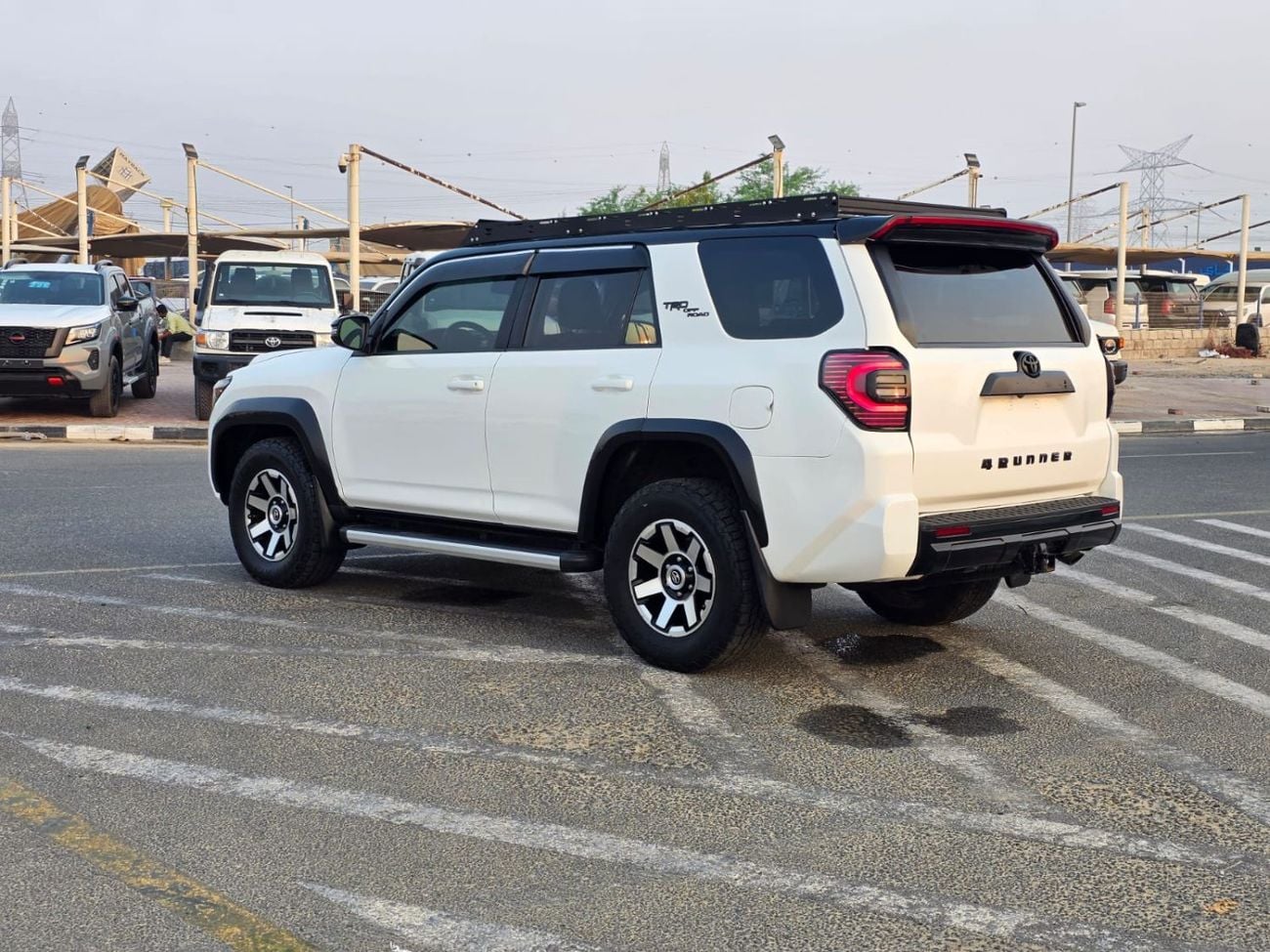 Toyota 4Runner LIMITED sunroof , 4x4 and Original leather and Push button