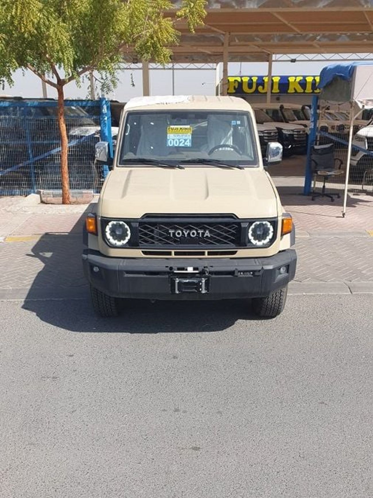 Toyota Land Cruiser Pick Up 4.0L 2D LX V6 4WD AT (PETROL)