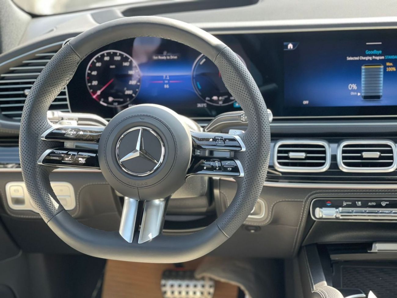 مرسيدس بنز GLE 450 2024-Mercedes Benz GLE 450 D