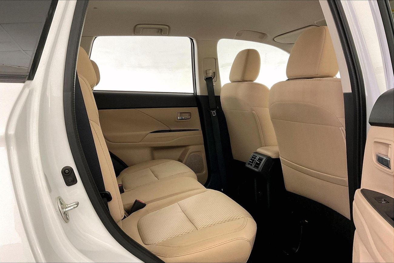 Mitsubishi Outlander GLX Midline | 1 year free warranty | 0 Down Payment