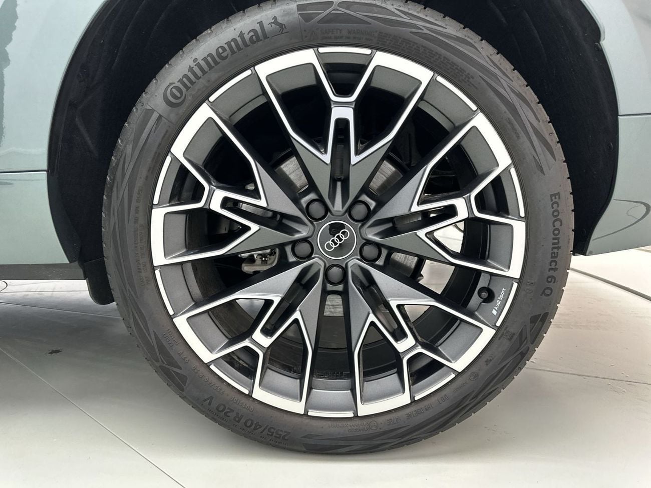 أودي Q3 SUV TFSI quattro 204hp Premium Edition (Ref# 26686)