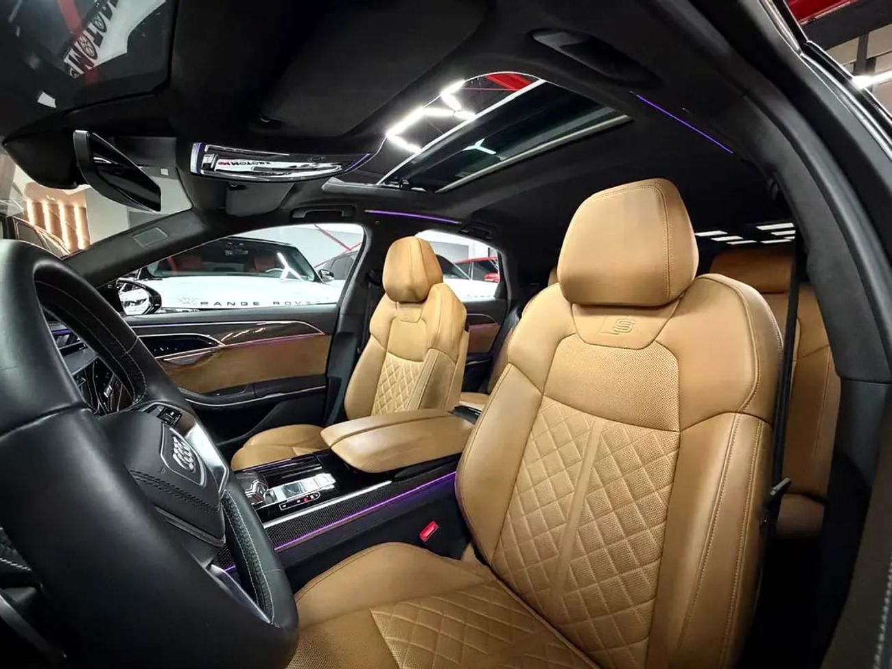 Audi S8 TFSI quattro 4.0L