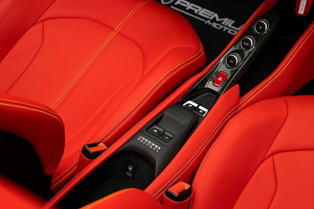 Ferrari F8 Spider FERRARI | F8 SPIDER | 2023MY | HIGHER SPECS STD