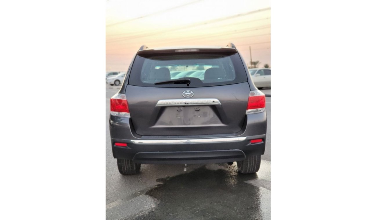 تويوتا هايلاندر TOYOTA HIGHLANDER CLEAN CAR