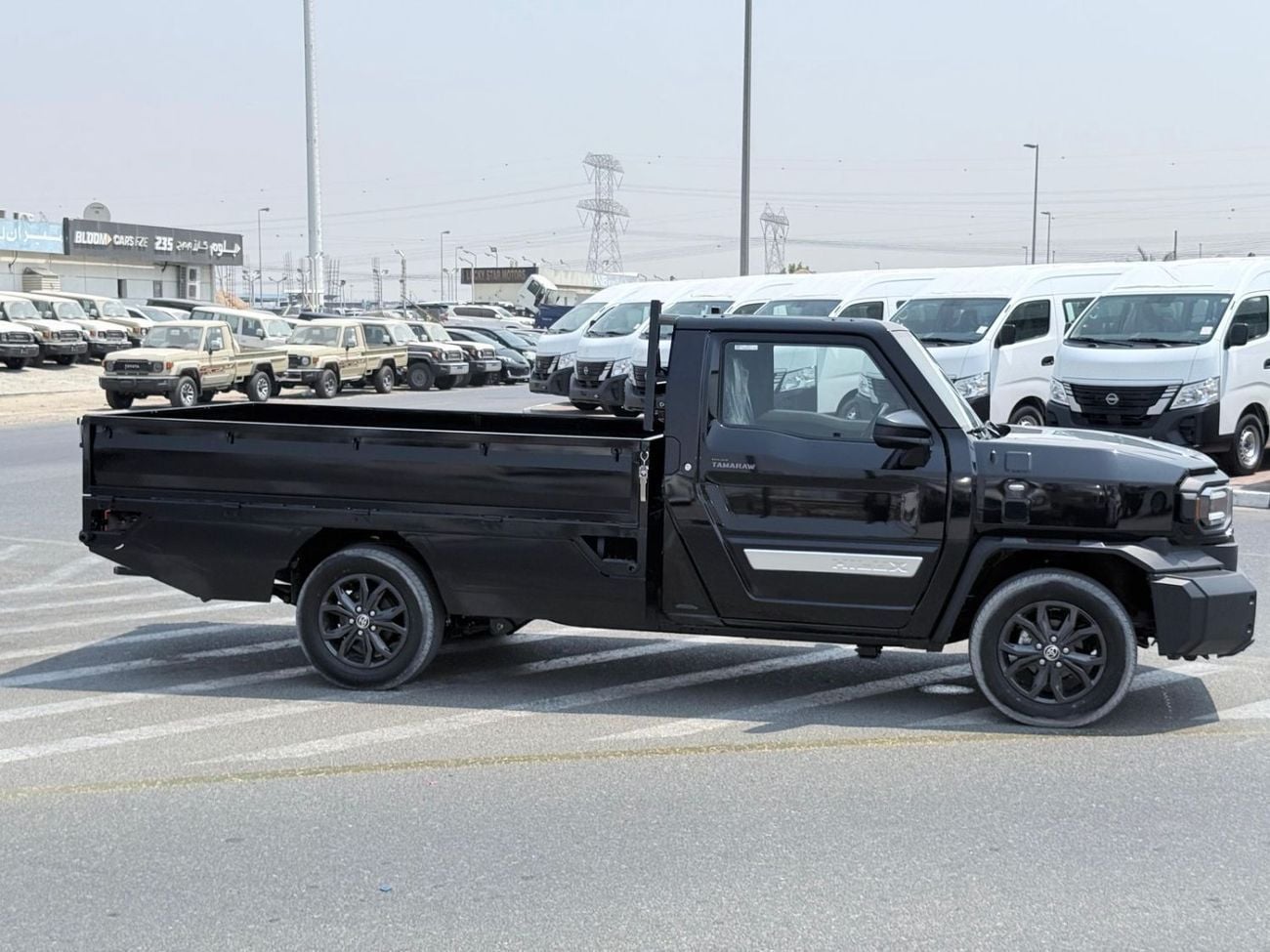 تويوتا هيلوكس Toyota hilux tamaraw 2026 black single cabin 2 4L diesel LHD automatic gear 2x4 gcc specs