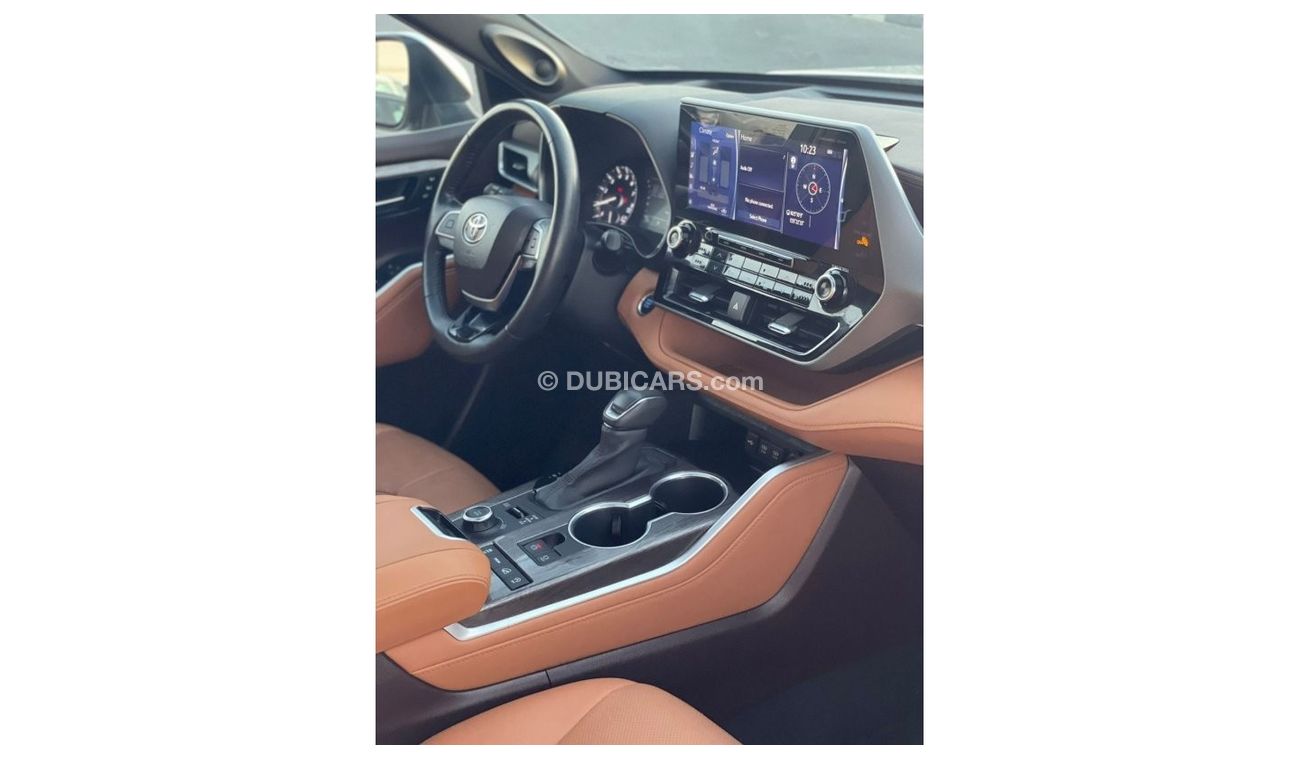 Toyota Highlander 2020 Toyota Highlander Platinum 4WD 3.5L V6 /