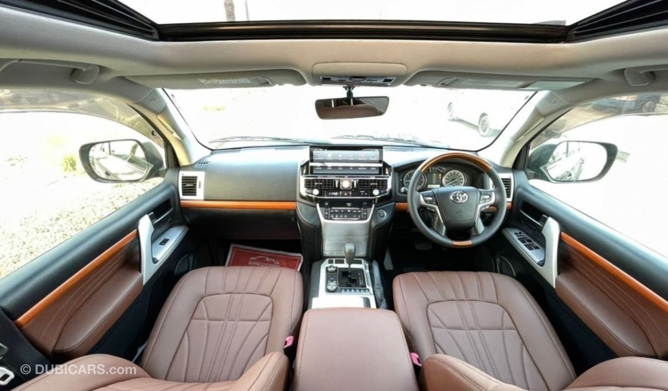تويوتا لاند كروزر LC300 Shape 2022 V8 AT 4WD Sunroof 4.6L [RHD] Petrol Wooden Leather & 7 Electric Seats Premium Condi