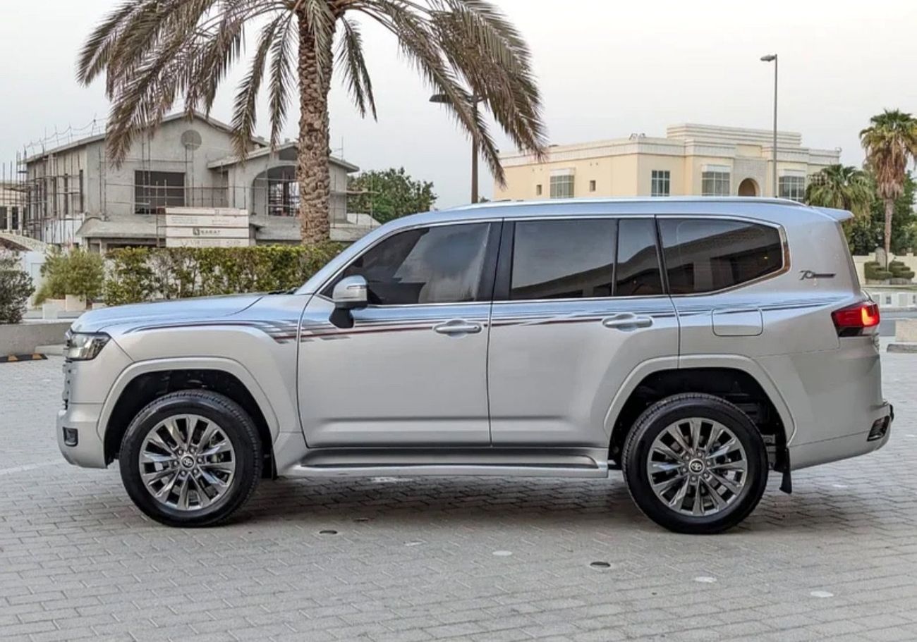 Toyota Land Cruiser 2022 Model GXR Twin Turbo Diesel Engine Full Option