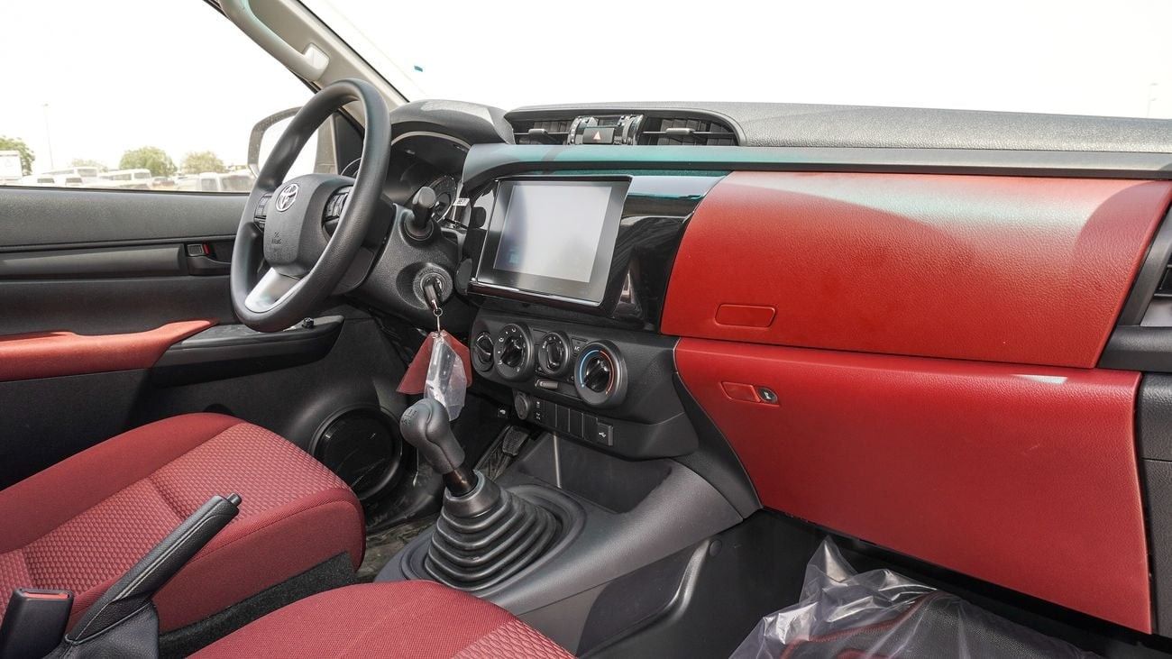 Toyota Hilux GLS 2.7L Single Cabin 4WD M/T