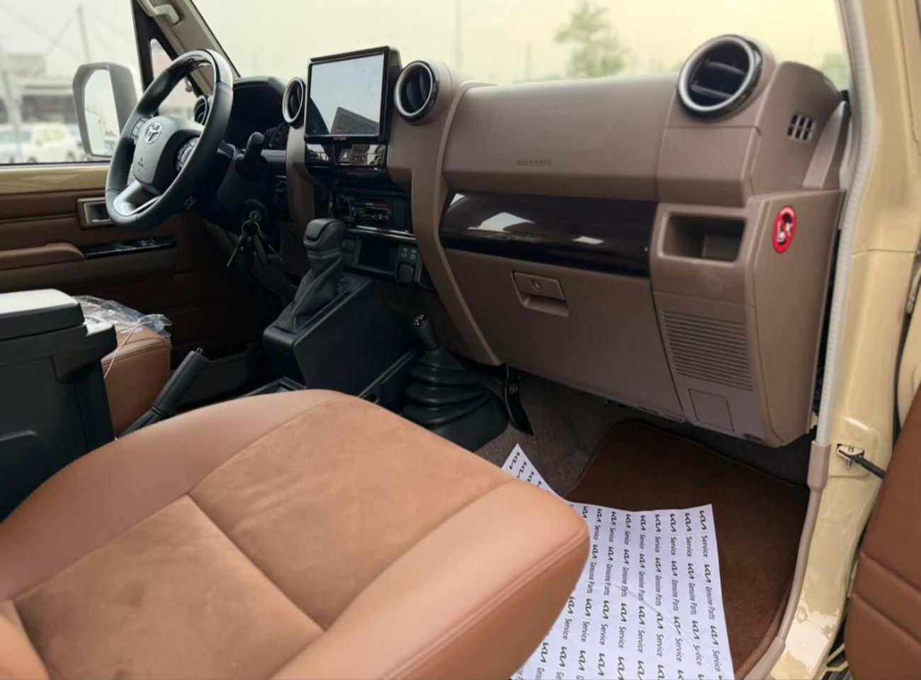 Toyota Land Cruiser 70 TOYOTA LANDCRUISER LC71 MODEL 2026 4.0 PETROL ENIGINE WITH 6 CYLINDER OMAN SPECS
