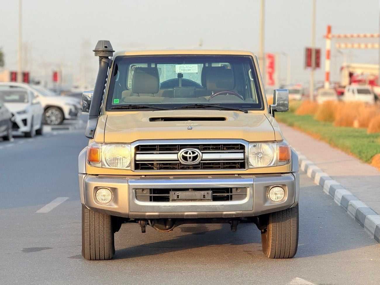 تويوتا لاند كروزر بيك آب Toyota landcuriser pickup Double Cabin 4.5L Years Diesel 8 cylinder Left hand drive