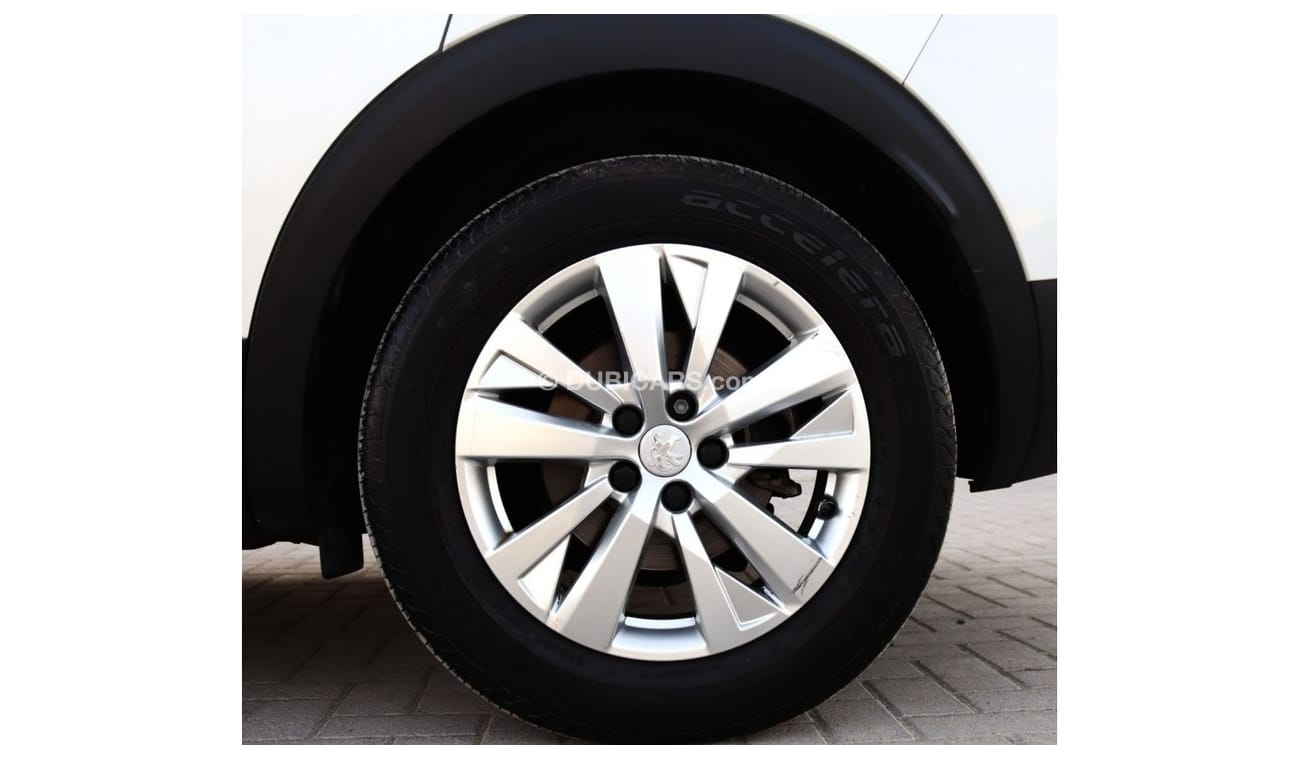 Peugeot 3008 Active Peugeot 3008 GCC 2020 in excellent condition