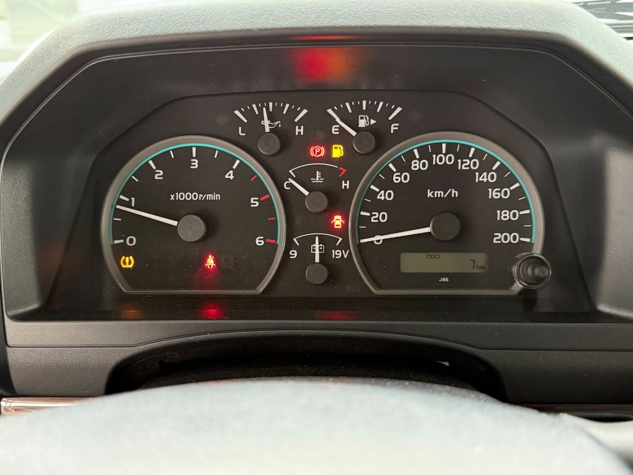 Toyota Land Cruiser 70 GDJ 76 2.8 DIESEL M/T **التصدير فقط خارج الخليج***