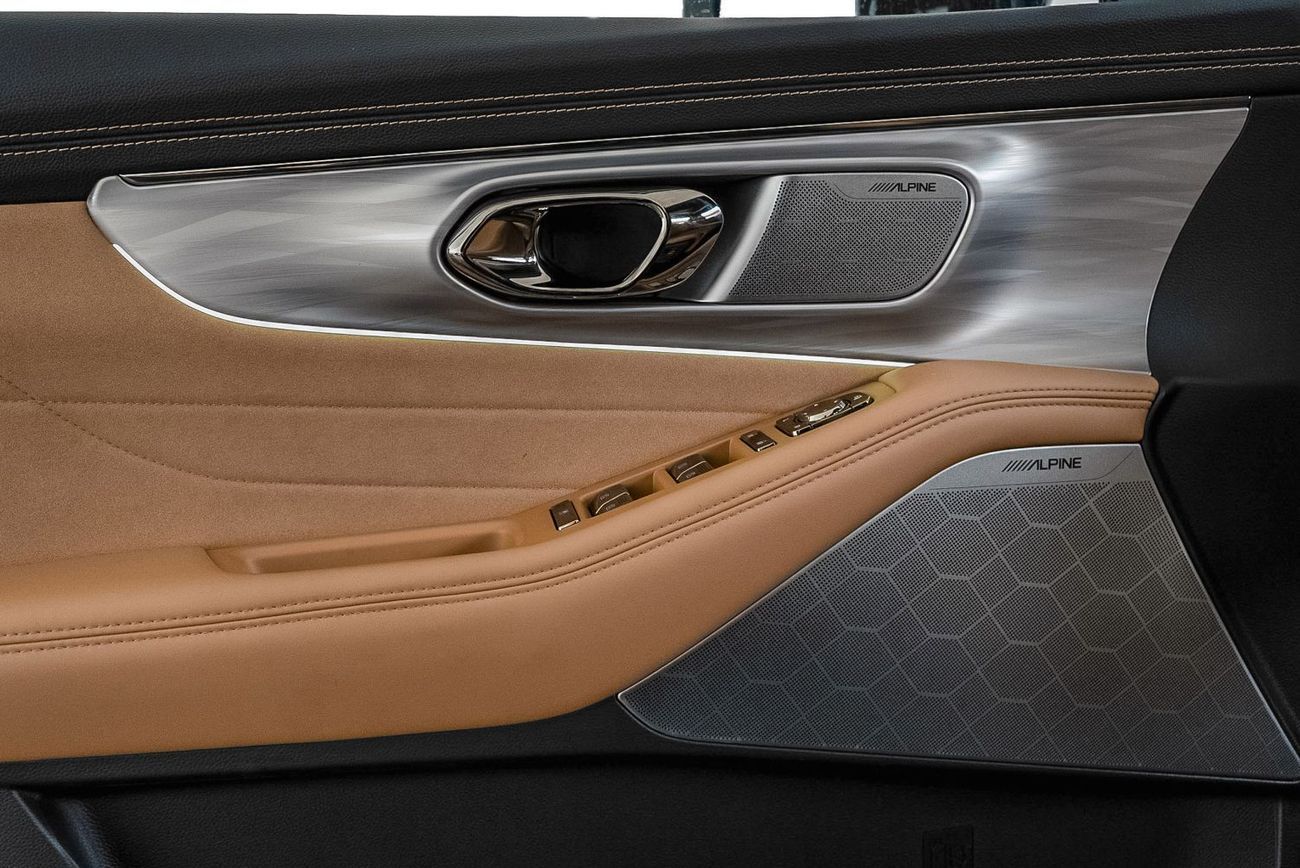 GAC GS8 Traveller Desert Raider