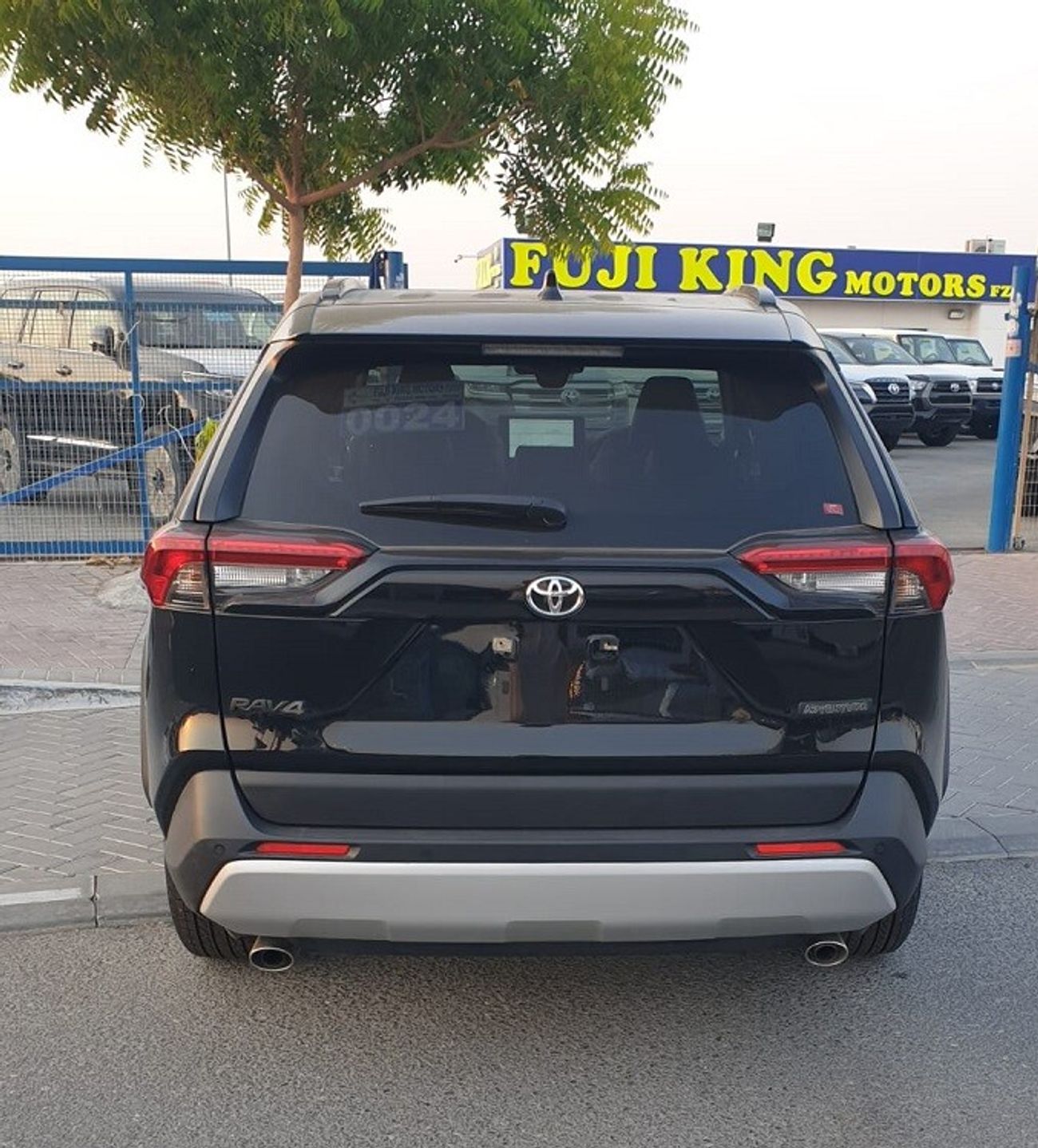 تويوتا راف ٤ 2.0L JEEP - PETROL (RHD)