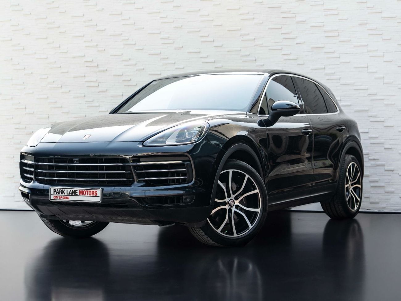 Porsche Cayenne Std 3.0L (335 HP)