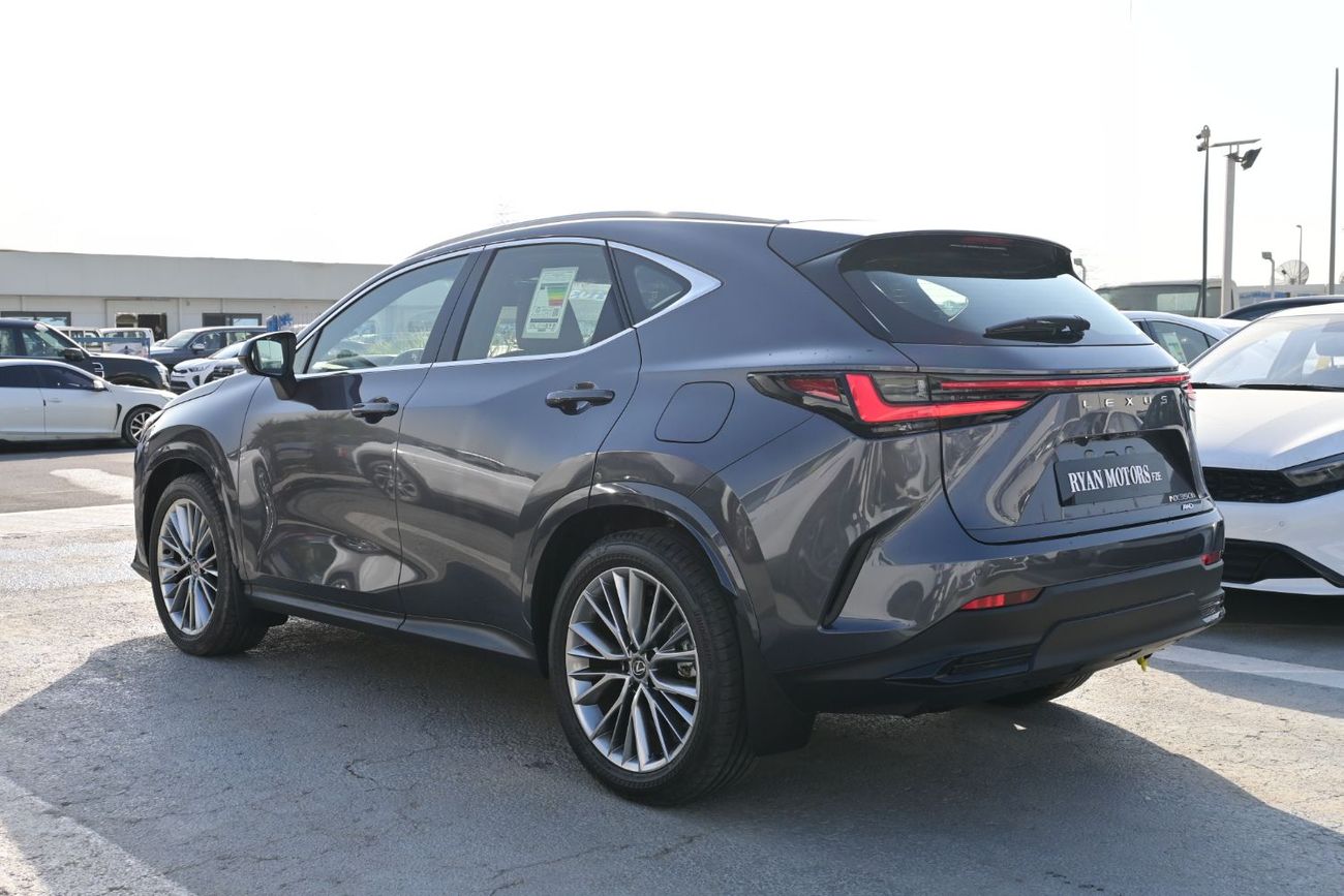Lexus NX350h Lexus NX350h Platinum 2.5L Hybrid AWD Color: White Model: 2025