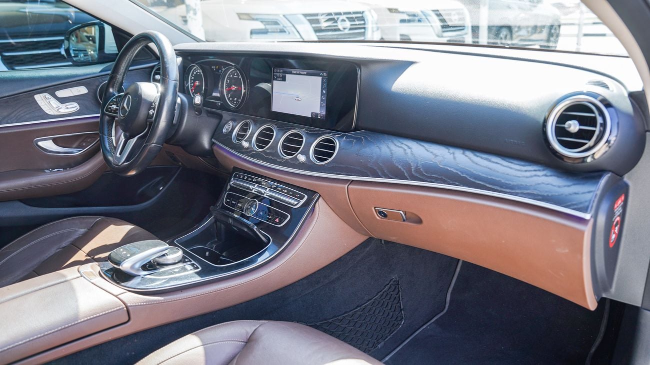 مرسيدس بنز E300