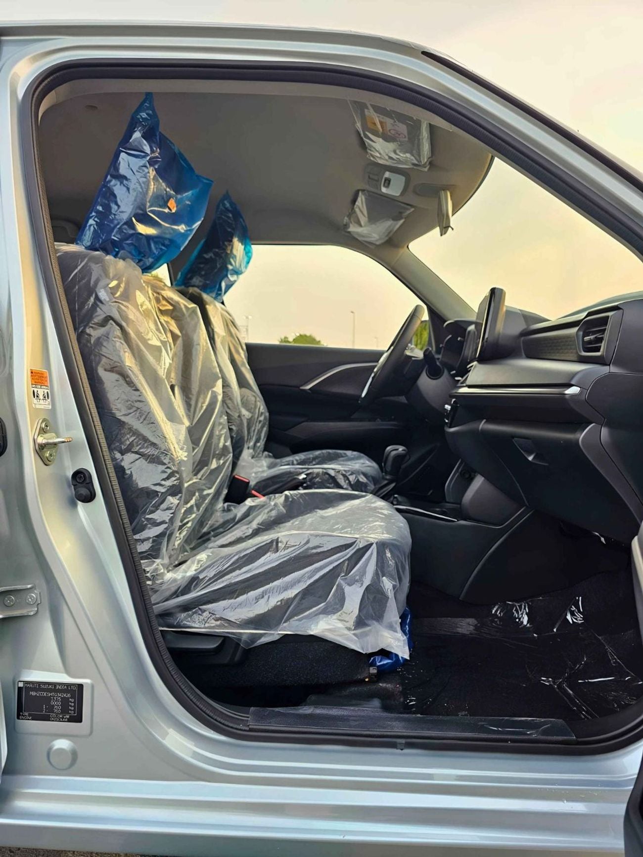 سوزوكي سويفت GLX / 1.2L PETROL A/T / PUSH START / REAR CAMERA / REAR PARKING SENSOR  (CODE # GLX)