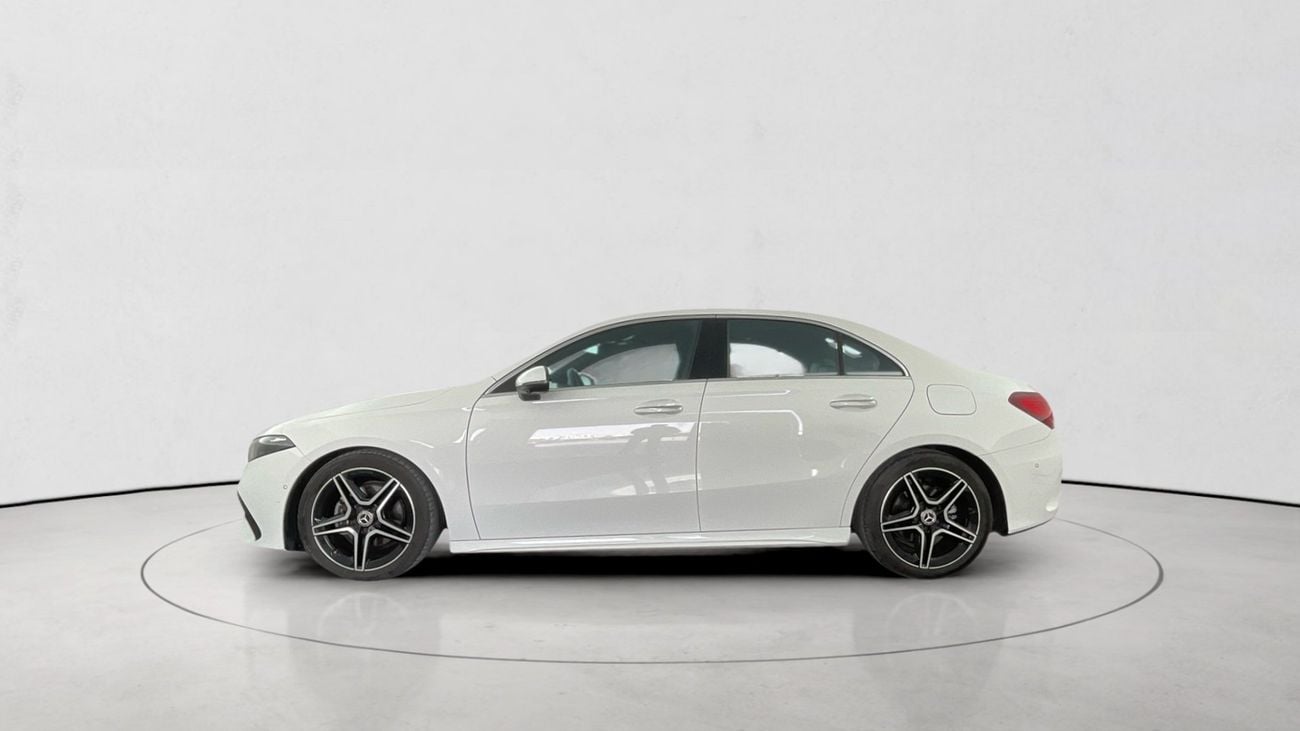 Mercedes Benz A200 STD | Guaranteed Warranty | 0 Down Payment