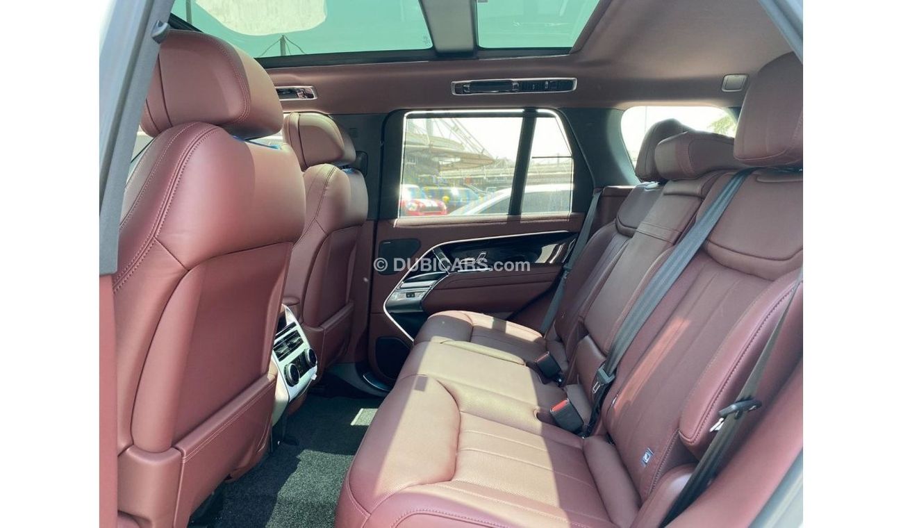 Land Rover Range Rover GCC SPECC UNDER WARRANTY AND SERVICE CONTRACT