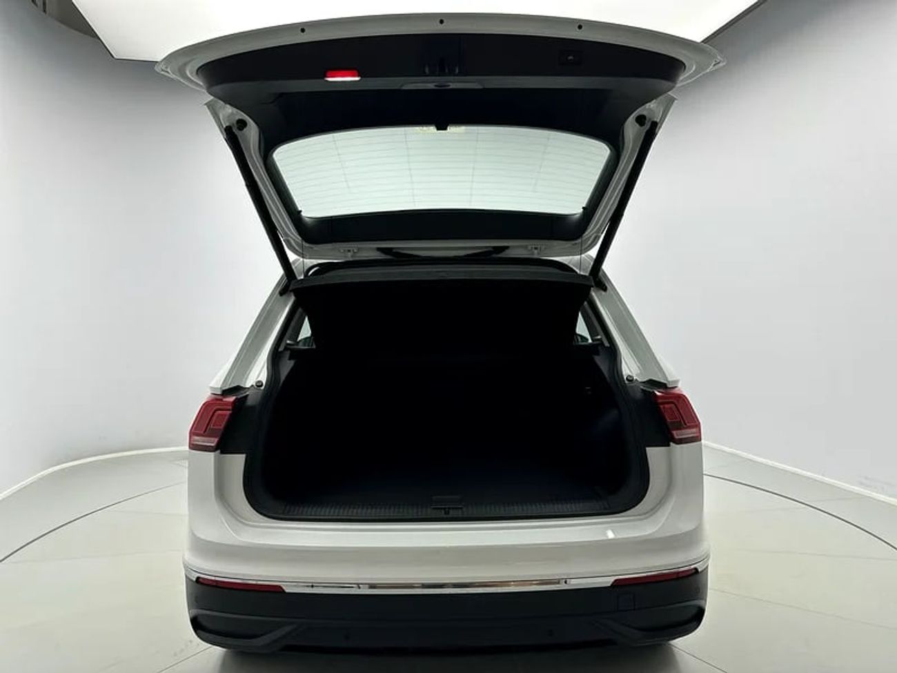 Volkswagen Tiguan Life 1.4L Life with Leather Seats (REF#71558)