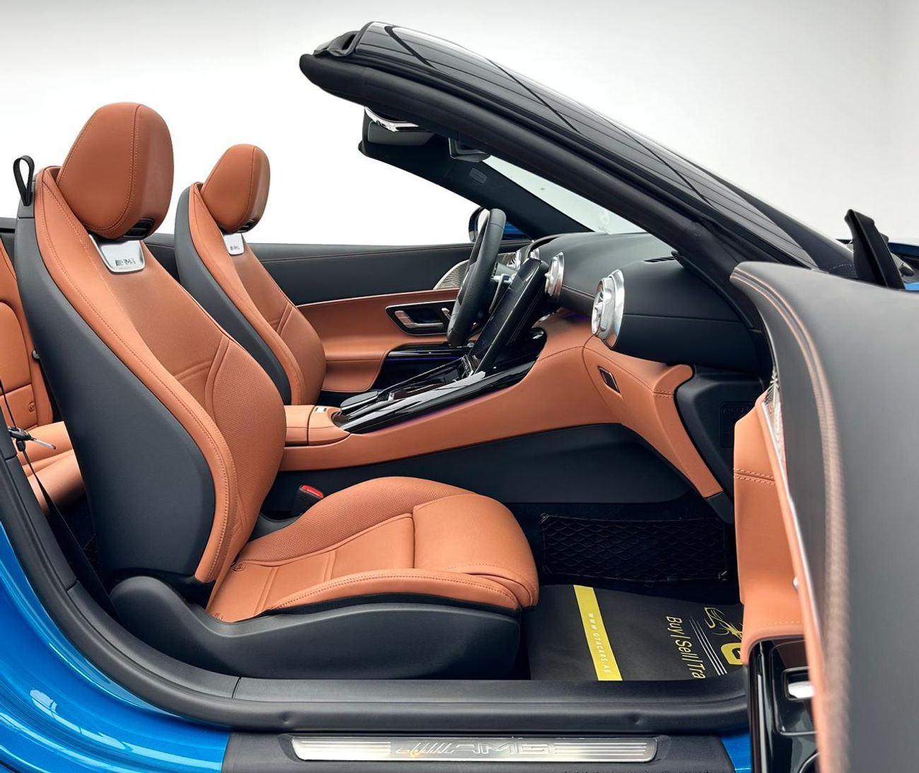 مرسيدس بنز SL 43 AMG 2023 Mercedes-Benz SL43 AMG Convertible, One Year Warranty, Excellent Condition