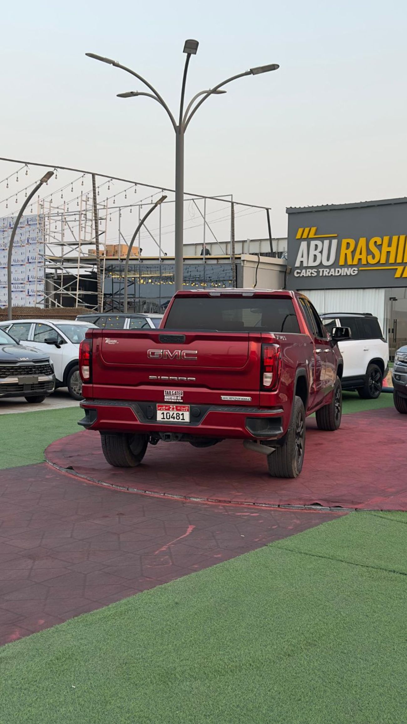 GMC Sierra 2.7T SLE Crew Cab (FWD)